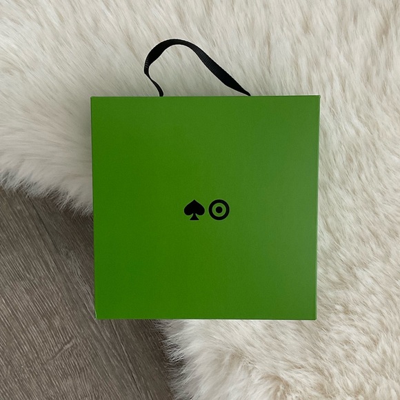 ♠️🤍 kate spade new york x Target Pearl Cluster Stud Earrings - Picture 4 of 7